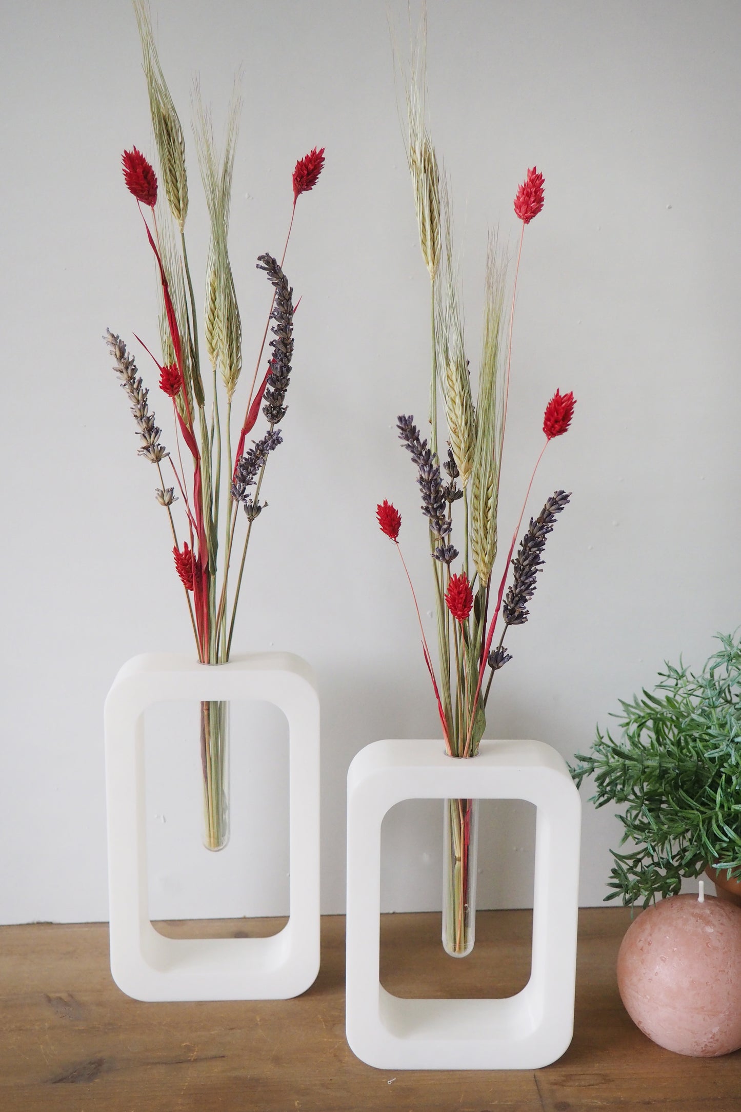 Dried flower vase